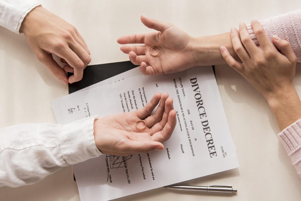 Divorce Lawyer in Noida