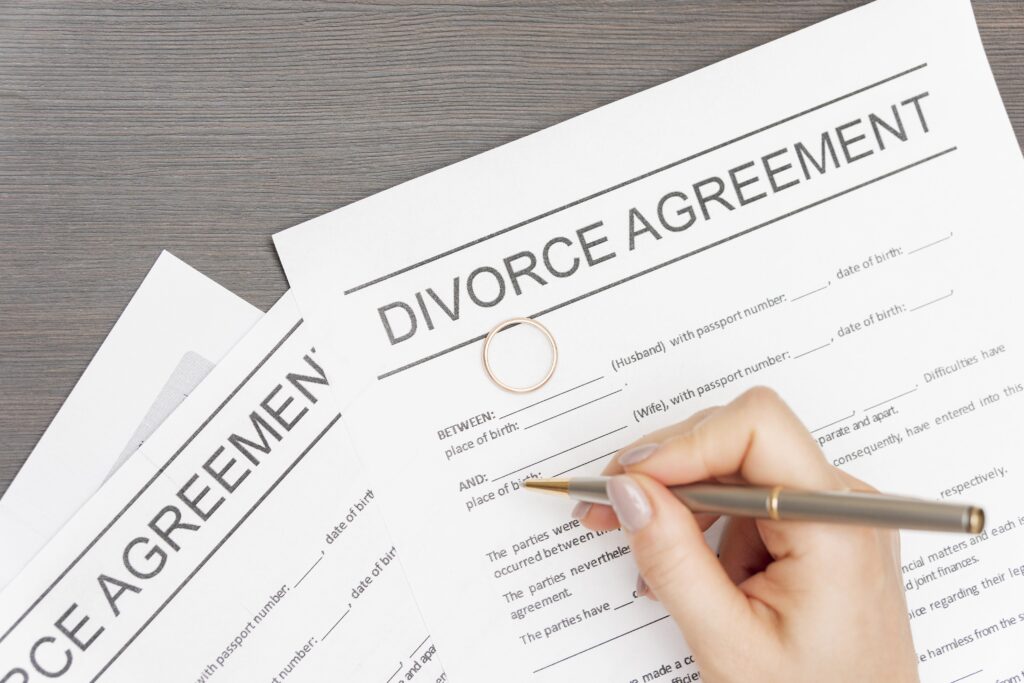 Divorce Lawyer in Noida