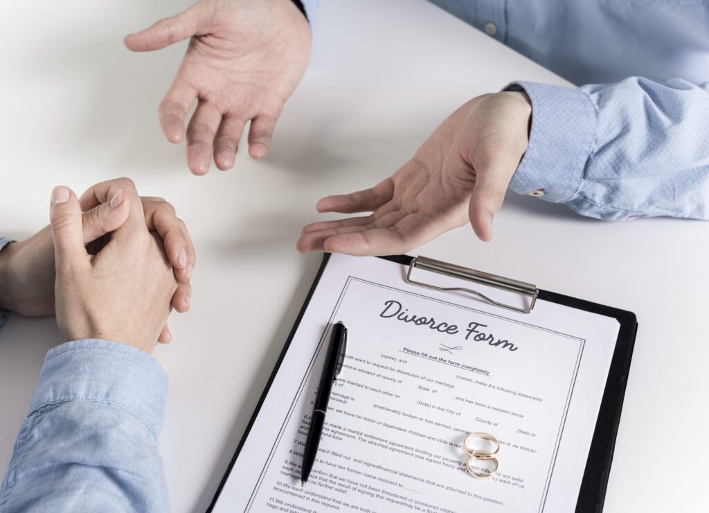 Divorce Lawyer un Noida